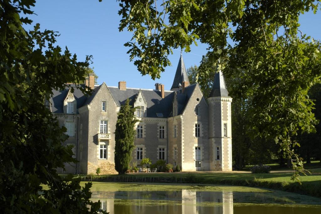 Chateau De Montriou Feneu 외부 사진